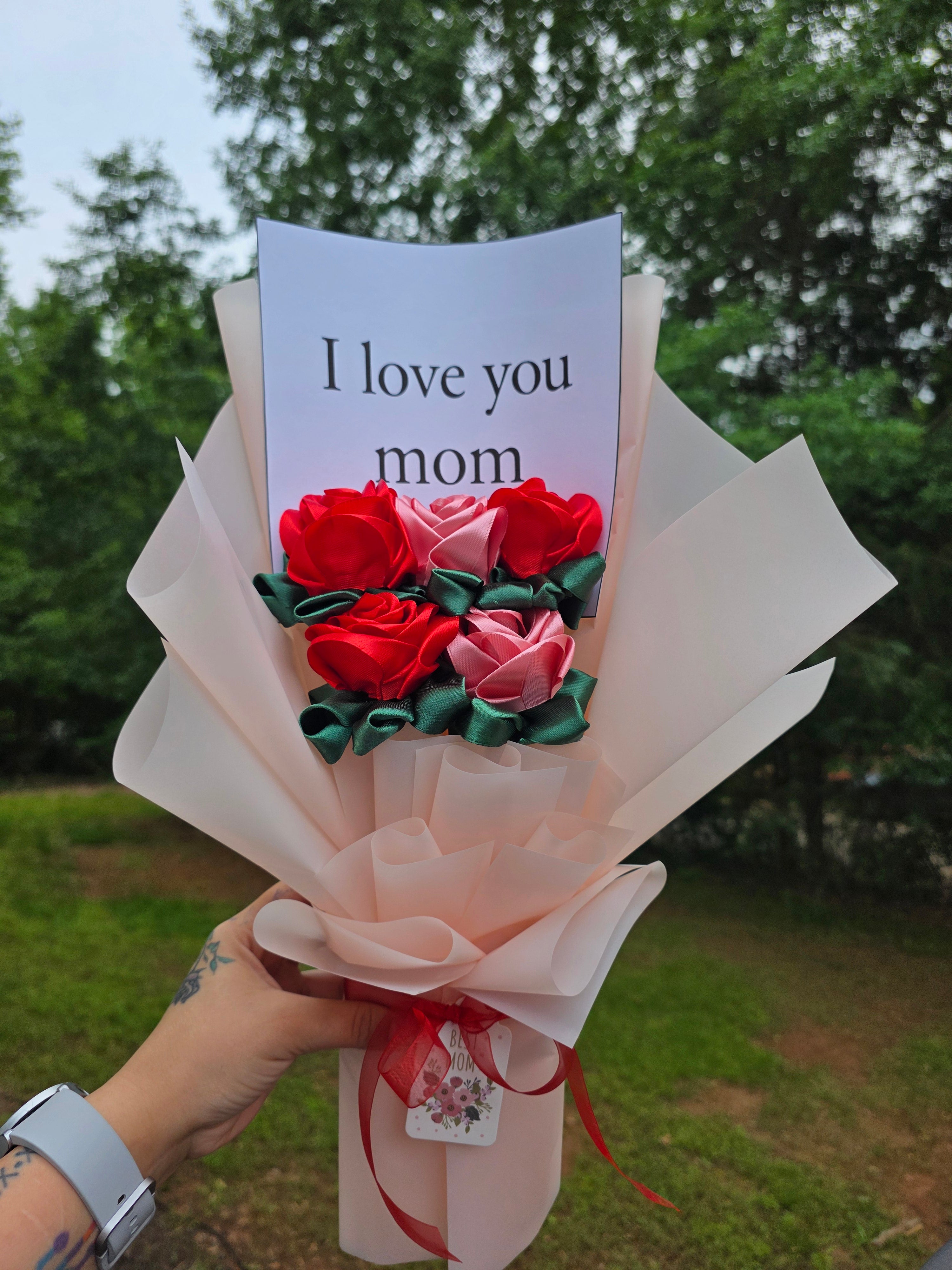 "I love you mom" eternal bouquet